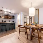 דירה Luxury Beachfront Living On The With Big Terrace *