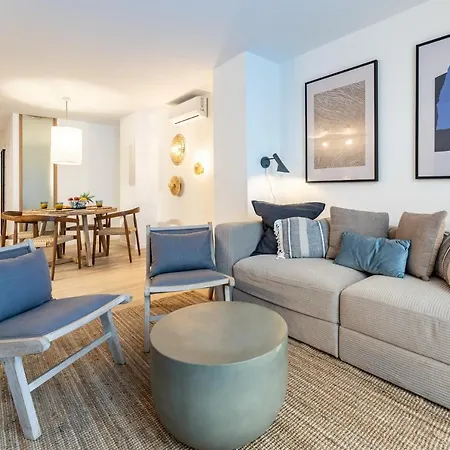 Luxury Beachfront Living On The With Big Terrace Lägenhet *
