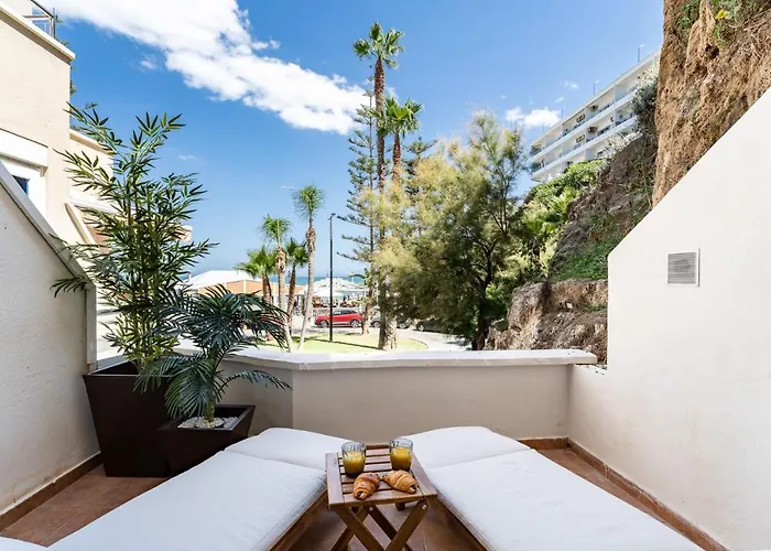 Luxury Beachfront Living On The With Big Terrace *