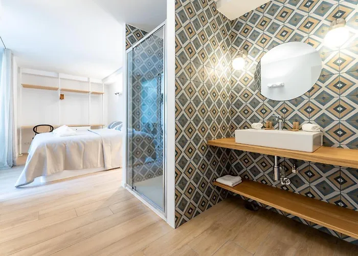 Luxury Beachfront Living On The With Big Terrace *