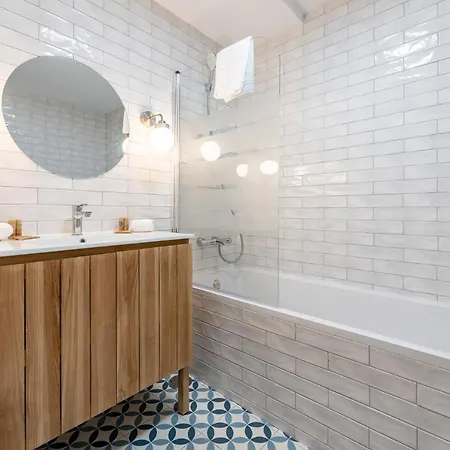 Luxury Beachfront Living On The With Big Terrace * Torremolinos