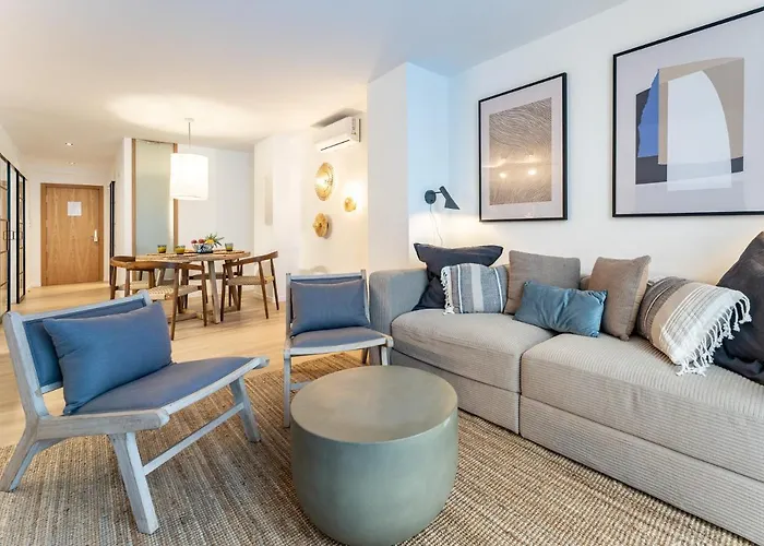 Luxury Beachfront Living On The With Big Terrace Lejlighed *